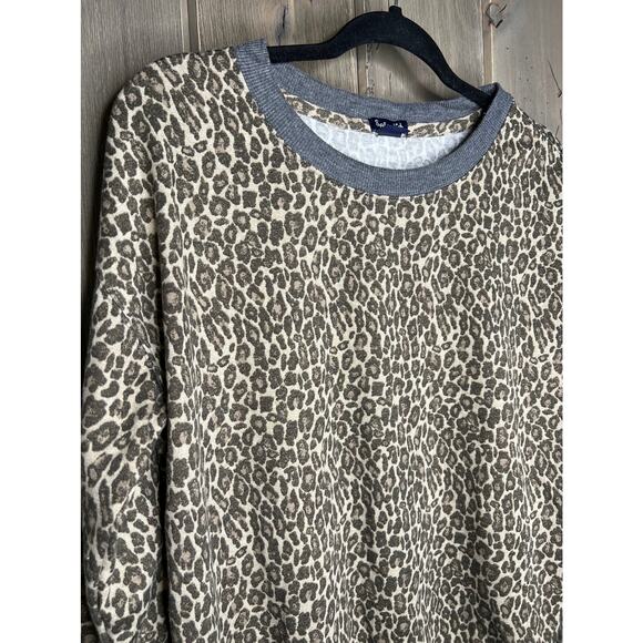 Splendid leopard print lightweight sweater size medium brown tan and gray - Picture 3 of 5
